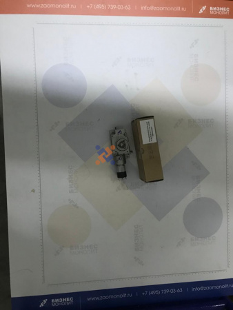 замок двери люка 